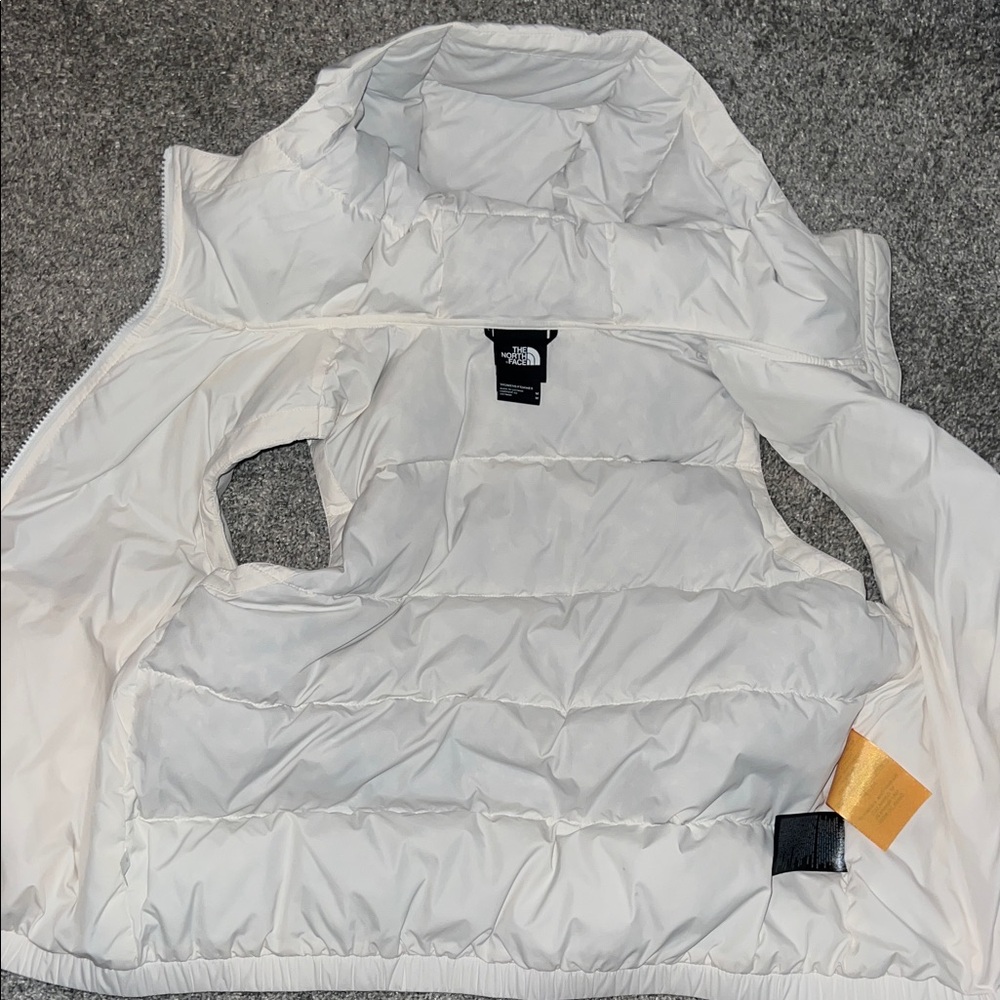 The North Face Women's Light Gray Puffer Jacket